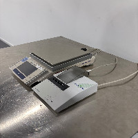 Mettler Toledo XS2002S Balance image 1